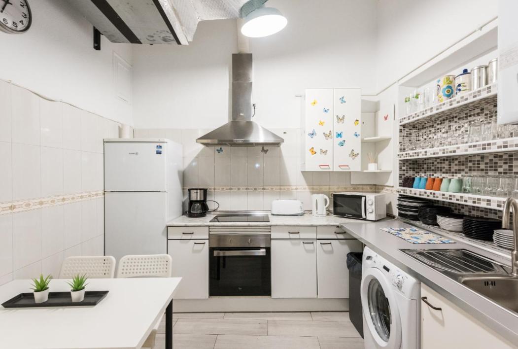 M&F Apartaments Chueca マドリード エクステリア 写真