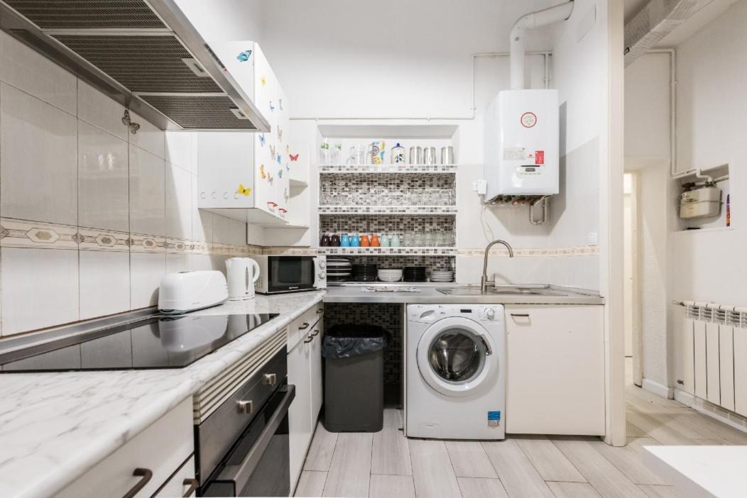 M&F Apartaments Chueca マドリード エクステリア 写真