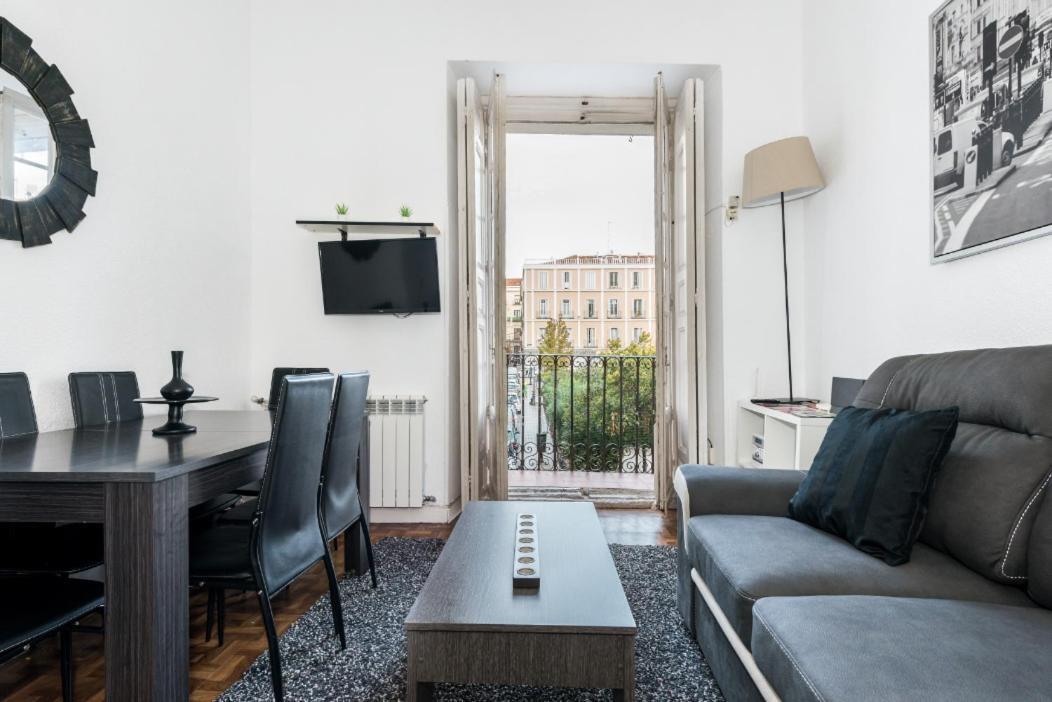M&F Apartaments Chueca マドリード エクステリア 写真