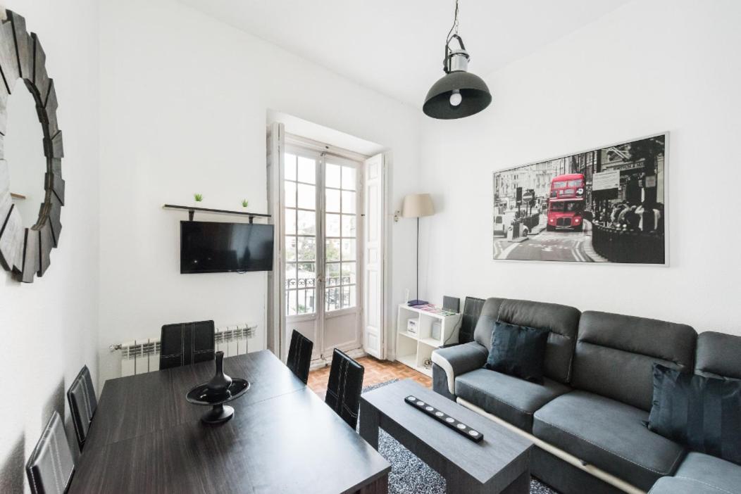 M&F Apartaments Chueca マドリード エクステリア 写真