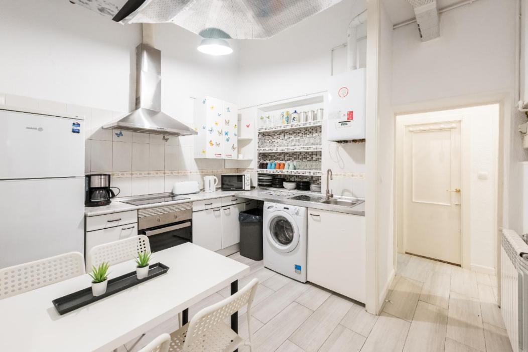 M&F Apartaments Chueca マドリード エクステリア 写真
